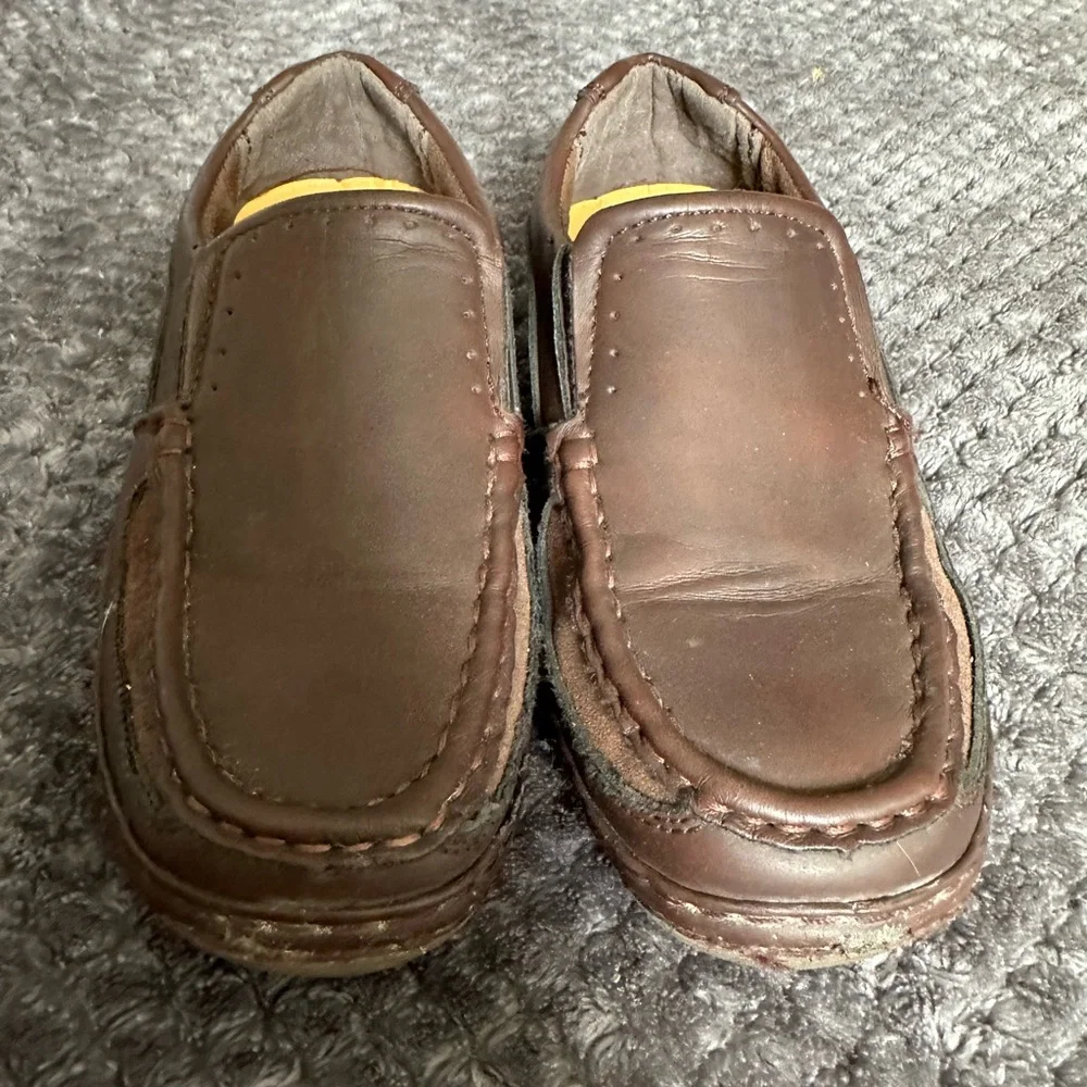 Llenry Ferrera kid shoes brown size 13 so comfortable!